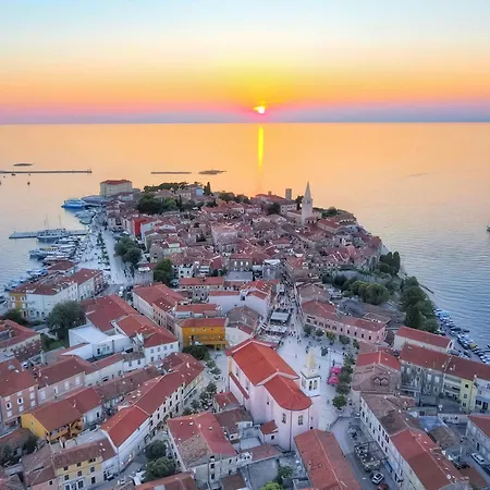 Strandnahe Piazzetta